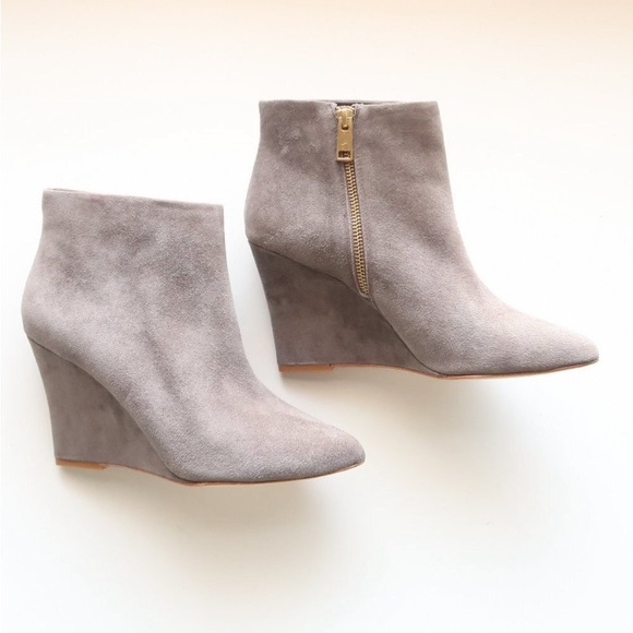 Used Joie Jalena Grey Suede Leather Pointy Toe Wedge Heel Ankle Boots / Booties - Picture 4 of 9